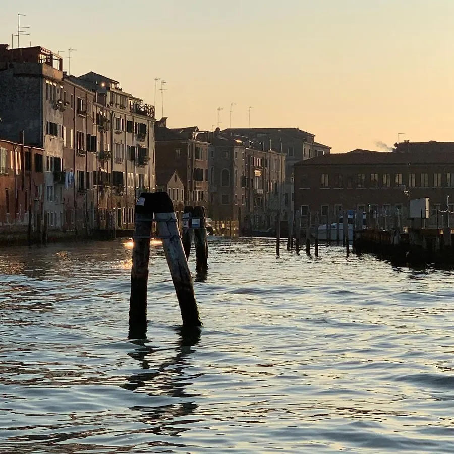 Affittacamere Romantic Enchantment With Private Bathroom Venezia